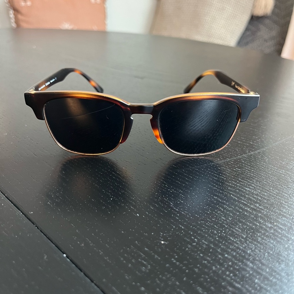 Sunski Cambrian whiskey tortoise slate